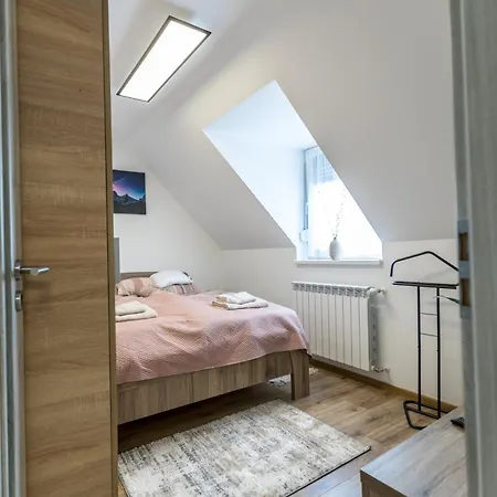 아파트 Matravoelgy Apartmanhaz Pásztó