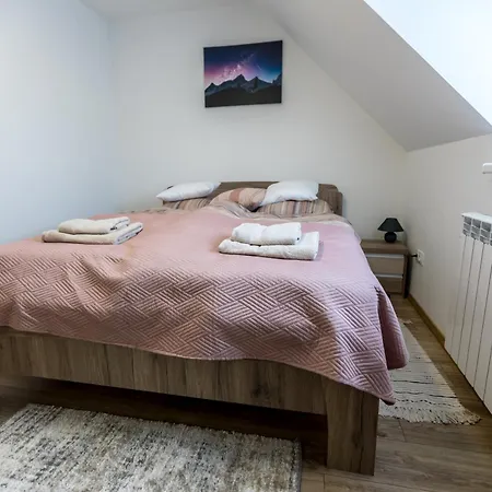 Matravoelgy Apartmanhaz * Pásztó