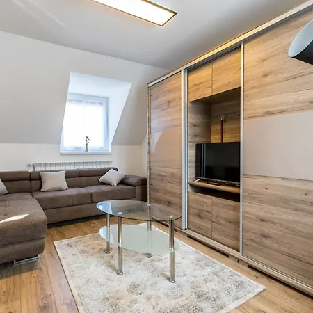 Apartament Matravoelgy Apartmanhaz *