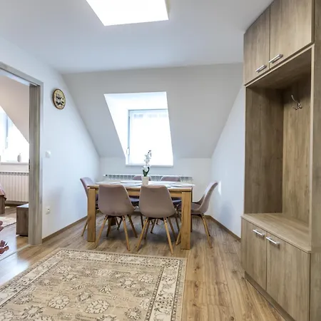 Matravoelgy Apartmanhaz *