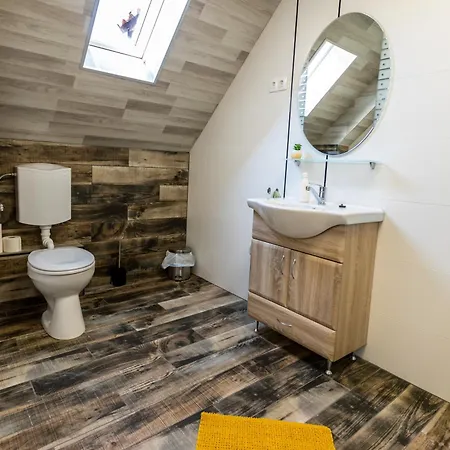 Matravoelgy Apartmanhaz *