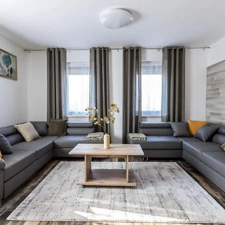 Lejlighed Matravoelgy Apartmanhaz