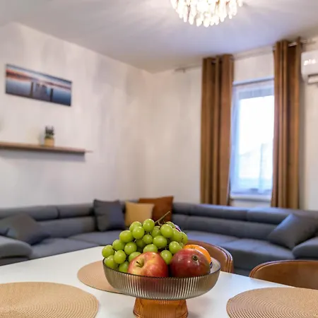 Matravoelgy Apartmanhaz Lejlighed Pásztó