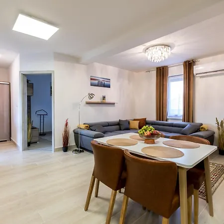 Matravoelgy Apartmanhaz 아파트