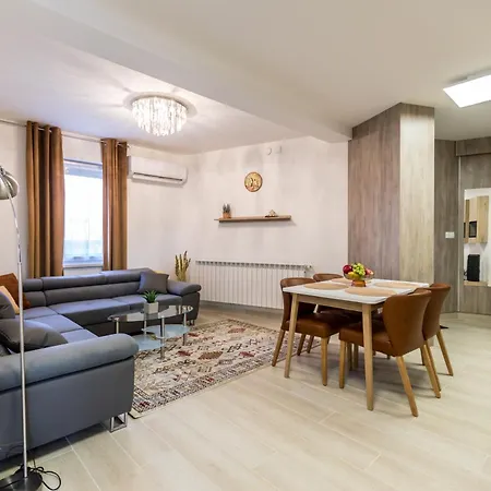 Matravoelgy Apartmanhaz 아파트 *
