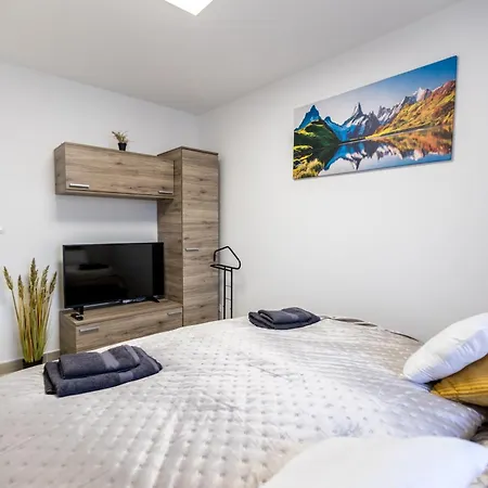 Matravoelgy Apartmanhaz *