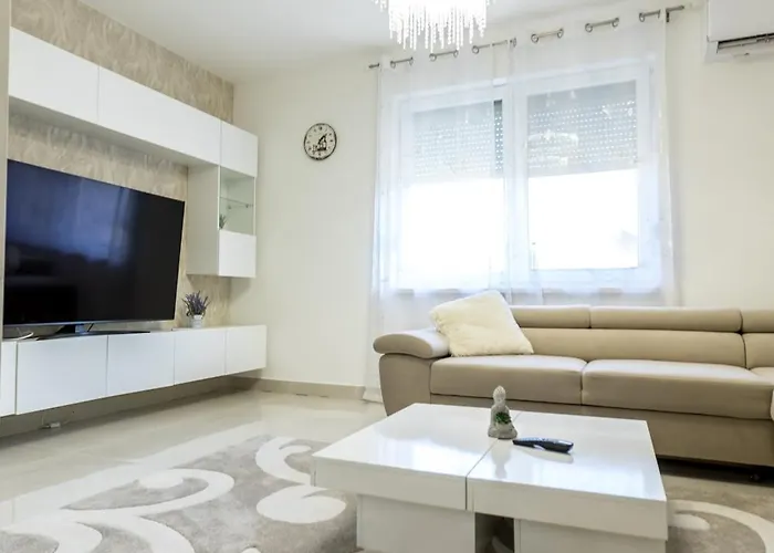 Matravoelgy Apartmanhaz شقة