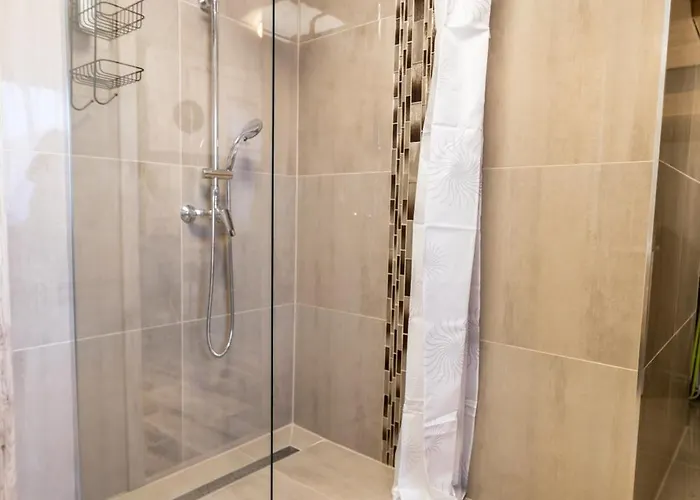 Matravoelgy Apartmanhaz شقة *